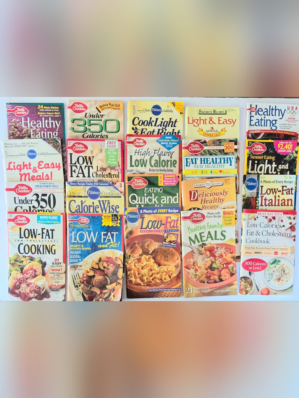 LOT OF 20 LOW FAT, LIGHT AND HEALTHY RECIPE COOKBOOKS BOOKLETS, PILLSBURY & MORE